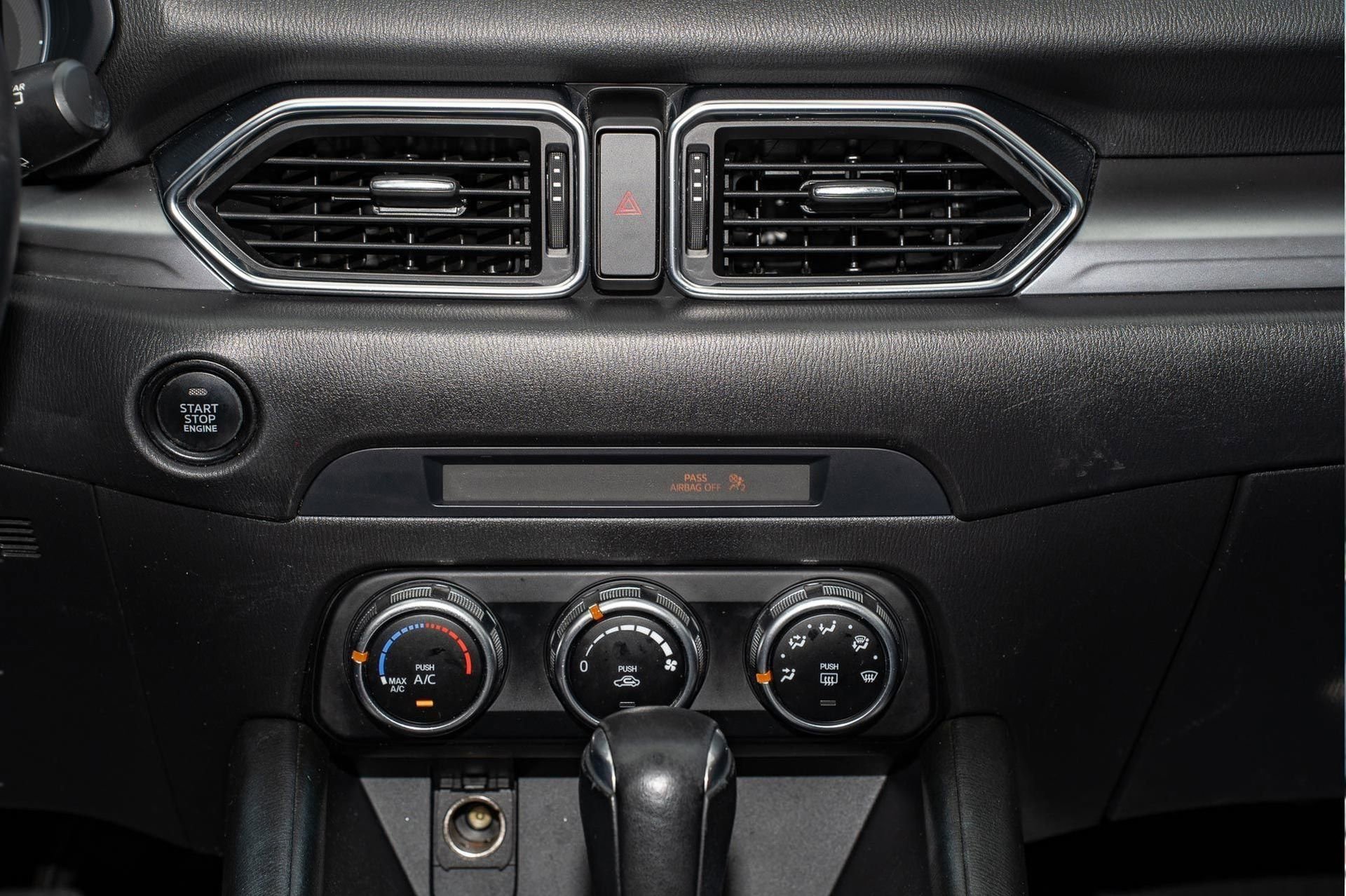 Used 2018 MAZDA CX-5 Sport image 17