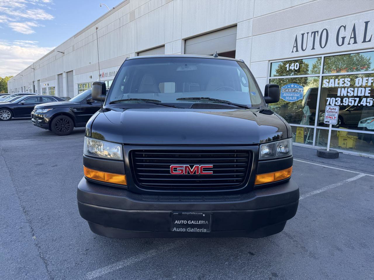 Used 2020 GMC Savana 3500 LS RWD image 3