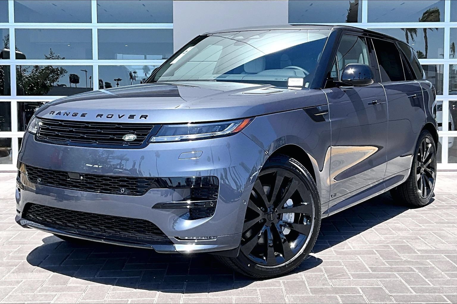 New 2026 Land Rover Range Rover Sport Dynamic SE