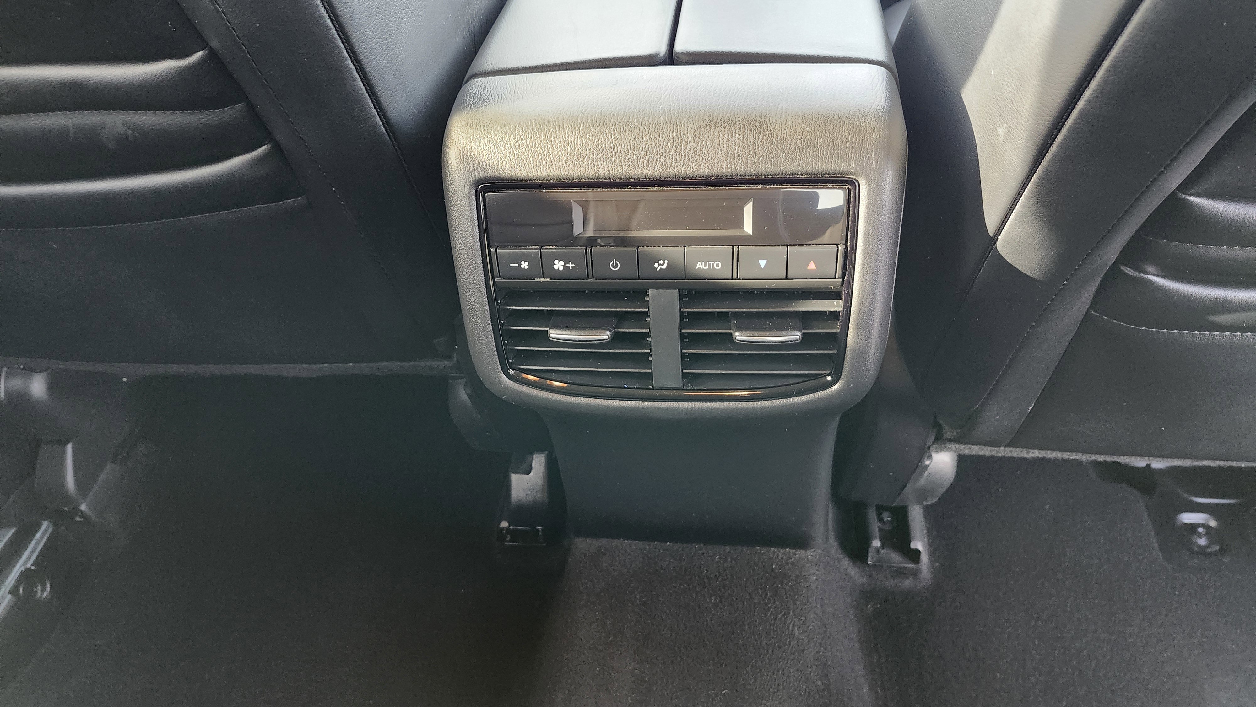 Used 2019 MAZDA CX-9 Touring w/ Touring Premium Package image 23