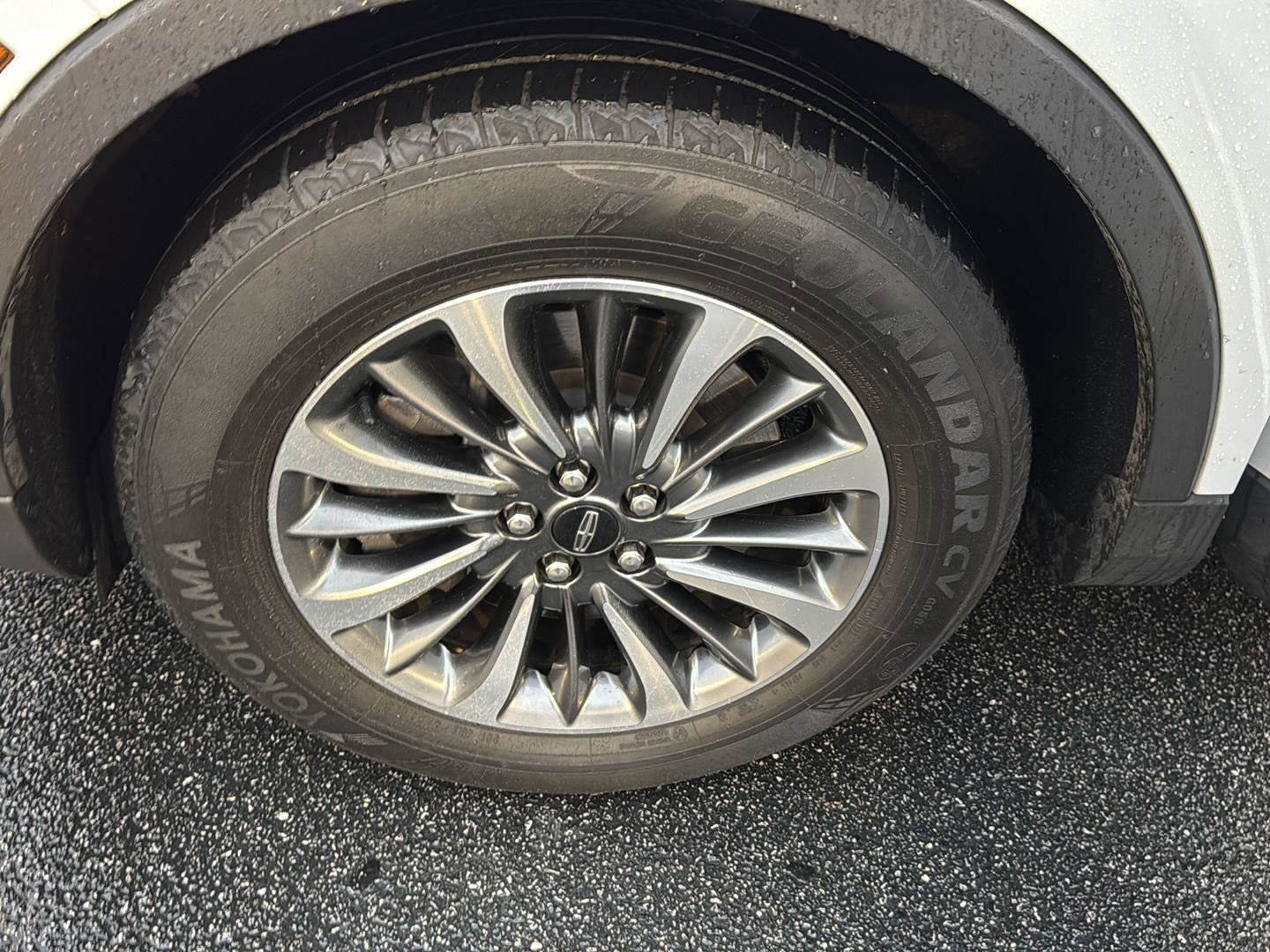 Used 2022 Lincoln Nautilus FWD w/ Premium Package image 31