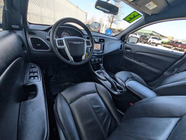 Used 2013 Chrysler 200 Limited image 7