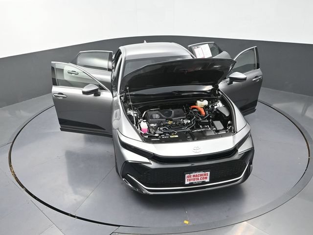 Certified 2023 Toyota Crown AWD/4WD image 39