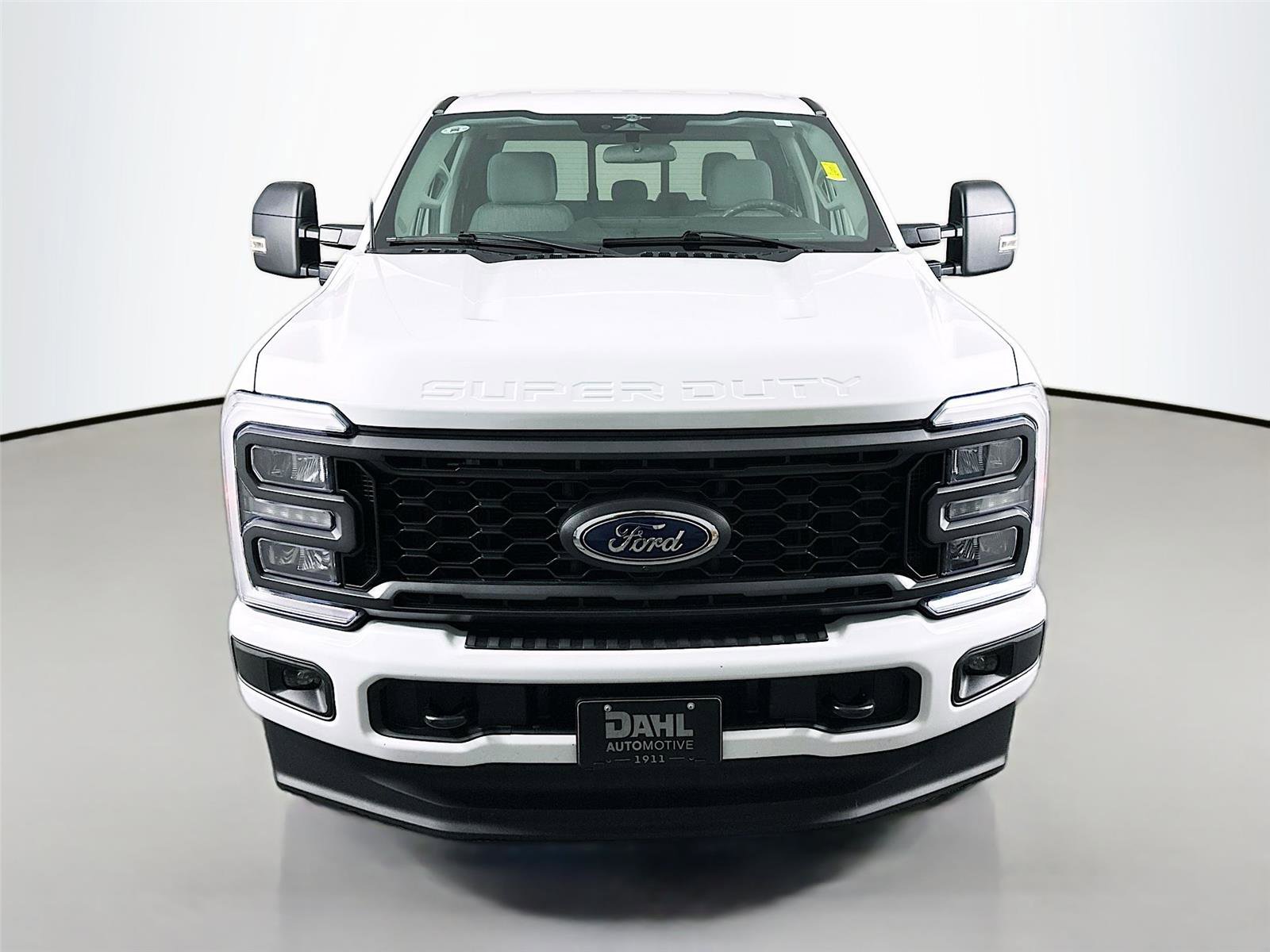 Used 2023 Ford F250 XL w/ STX Appearance Package AWD/4WD image 3