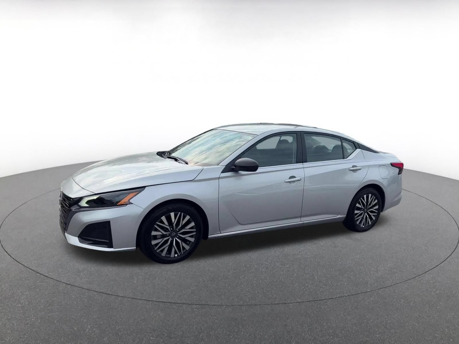 Used 2026 Nissan Altima 2.5 SV FWD image 7