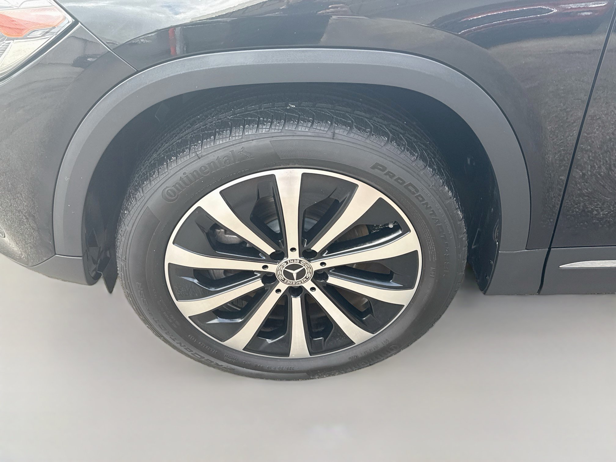 Used 2023 Mercedes-Benz GLA 250 w/ Premium Package image 34
