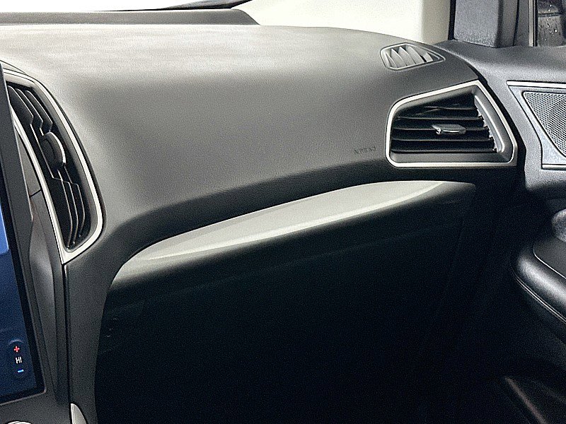 Used 2024 Ford Edge SE w/ Black Appearance Package image 23