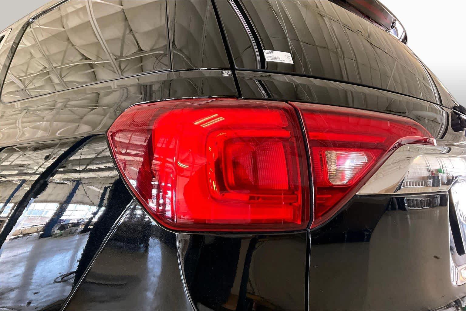 Used 2019 GMC Acadia Denali FWD image 25