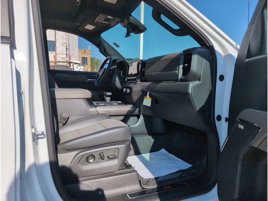Used 2024 Chevrolet Silverado 1500 ZR2 w/ Technology Package image 38
