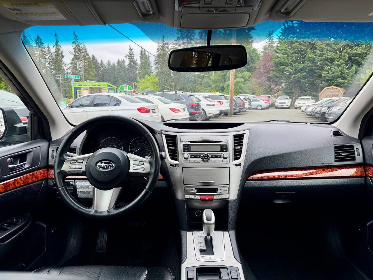 Used 2011 Subaru Outback 2.5i Limited w/ PWR Moonroof Pkg AWD/4WD image 16