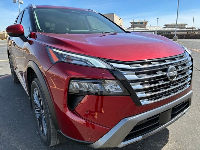 Certified 2025 Nissan Rogue SL w/ Tech Package AWD/4WD image 8