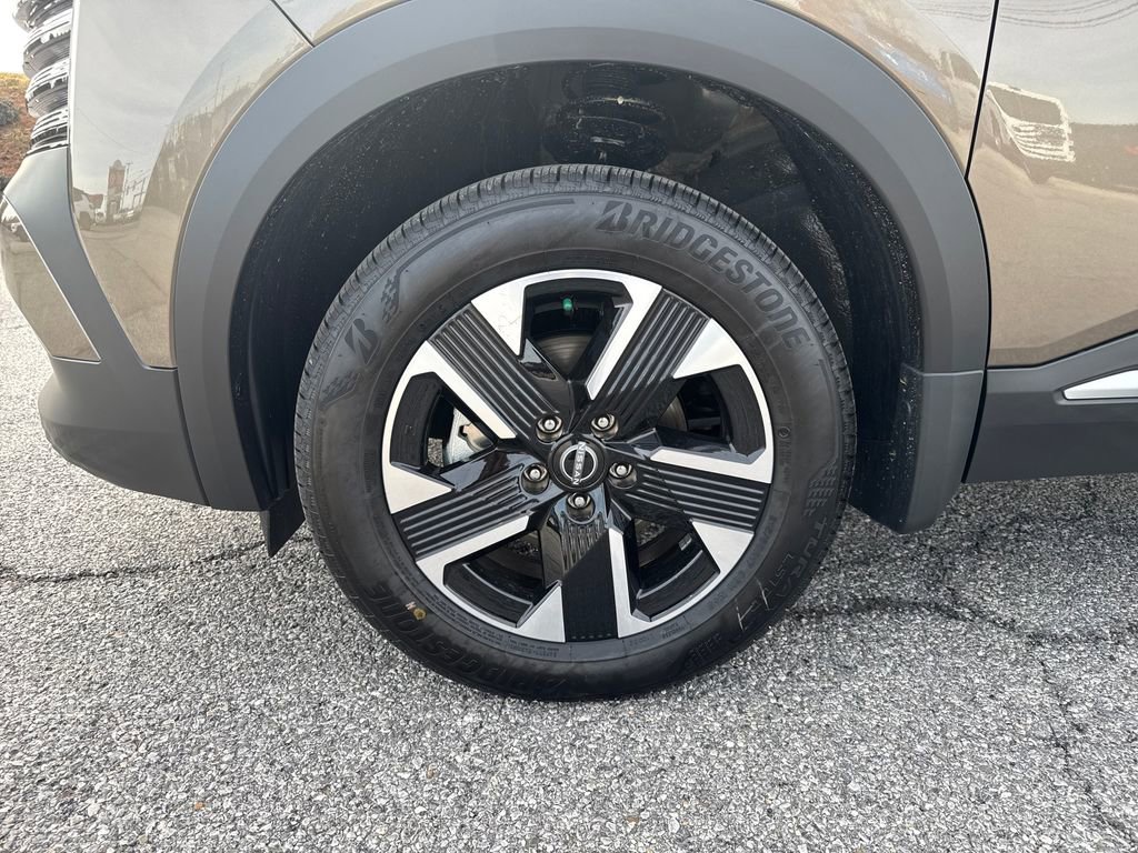 New 2026 Nissan Kicks SV w/ Cold Weather Package image 28