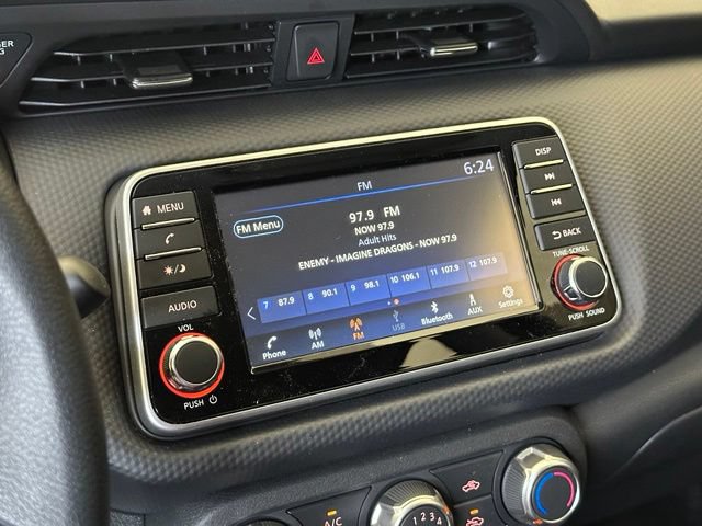 New 2025 Nissan Kicks Play S FWD image 27