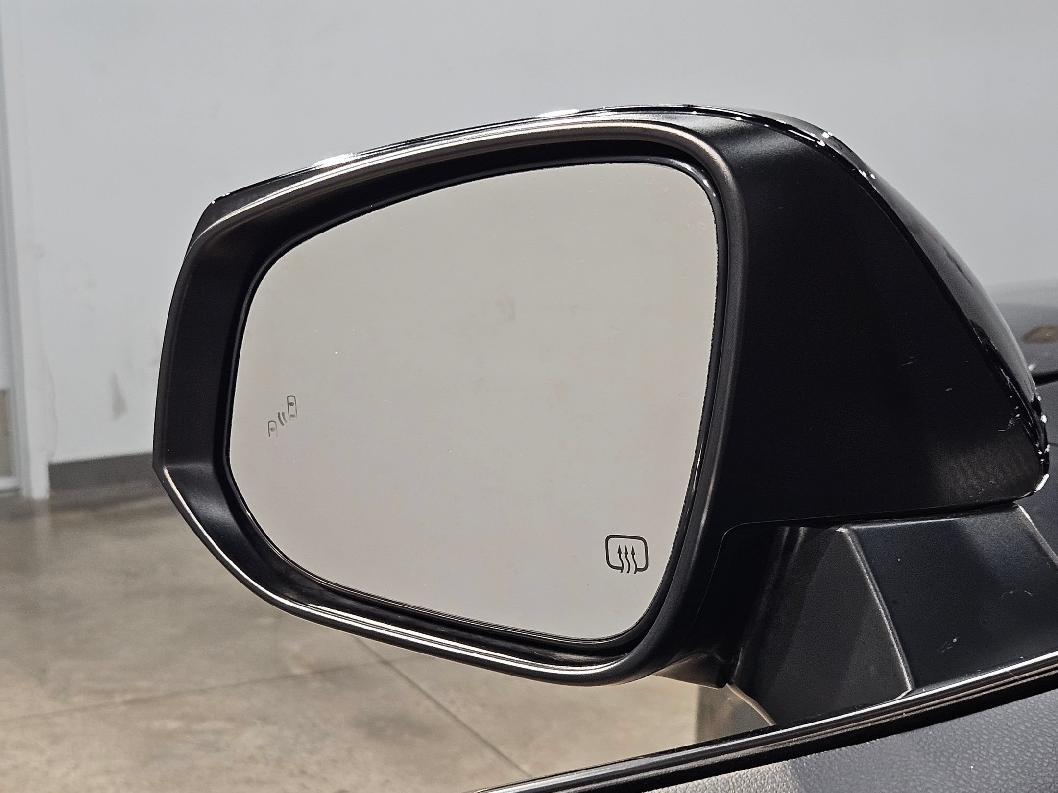 Used 2023 Toyota Highlander Platinum FWD image 22