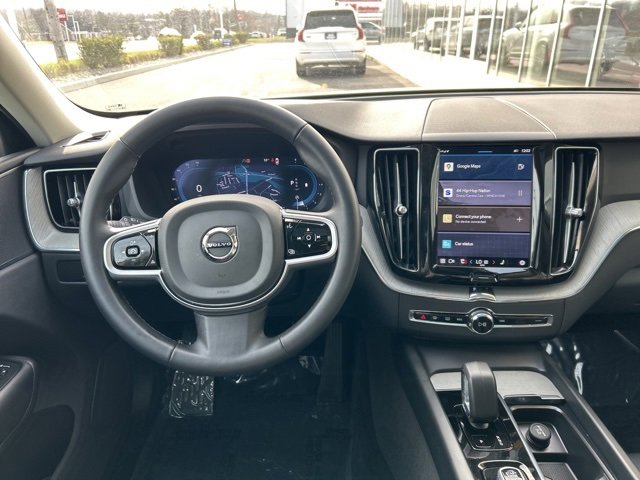 Certified 2025 Volvo XC60 B5 Plus image 18