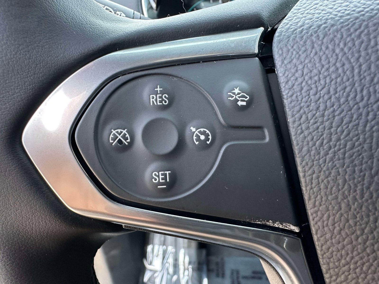 Certified 2023 Chevrolet Traverse LT image 17