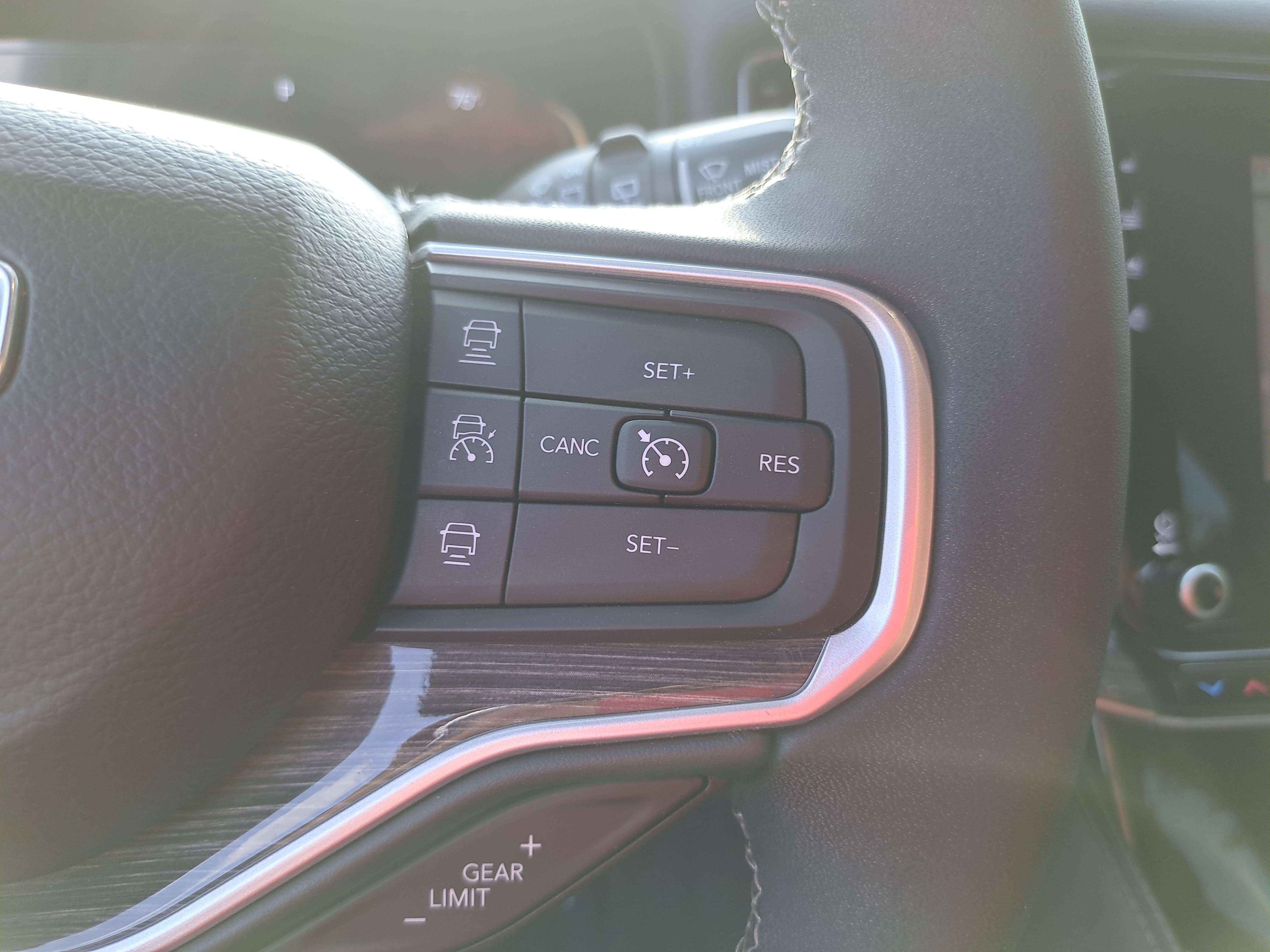 Used 2022 Jeep Wagoneer Series II AWD/4WD image 19