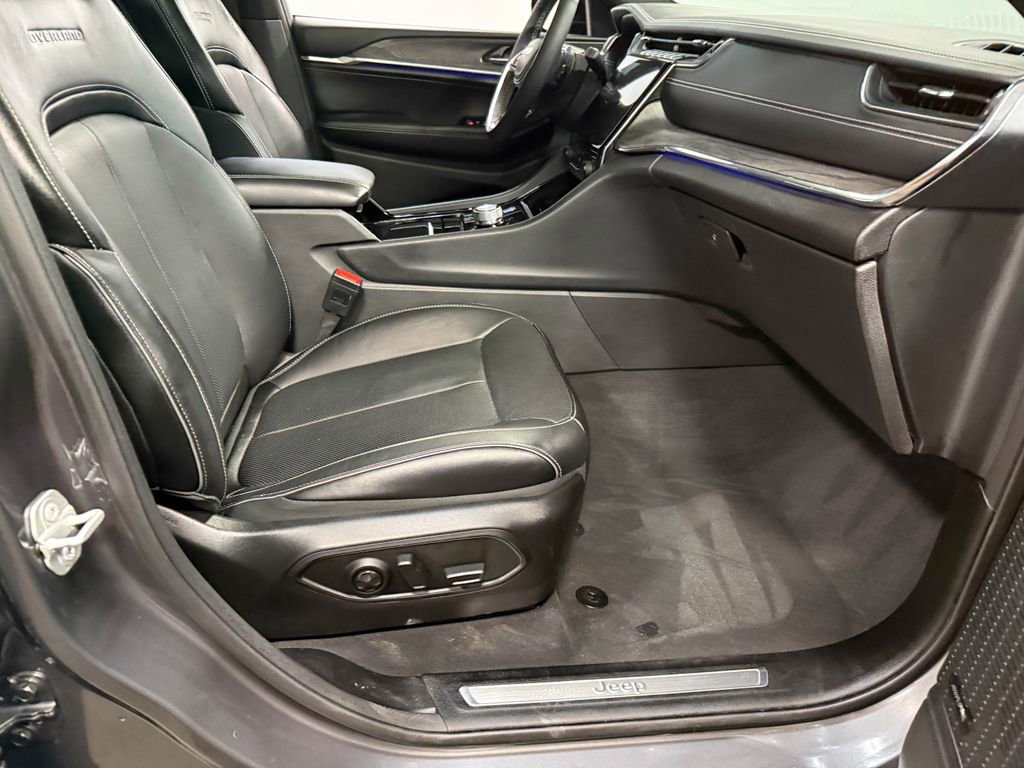 Used 2024 Jeep Grand Cherokee L Overland w/ Trailer Tow Package image 63