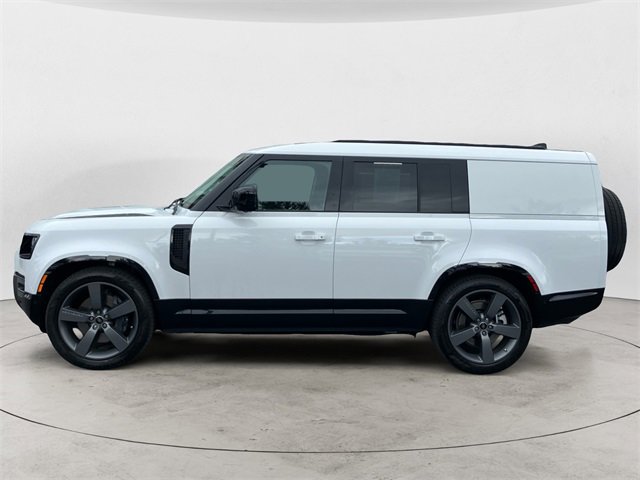 Used 2024 Land Rover Defender 130 Outbound image 3