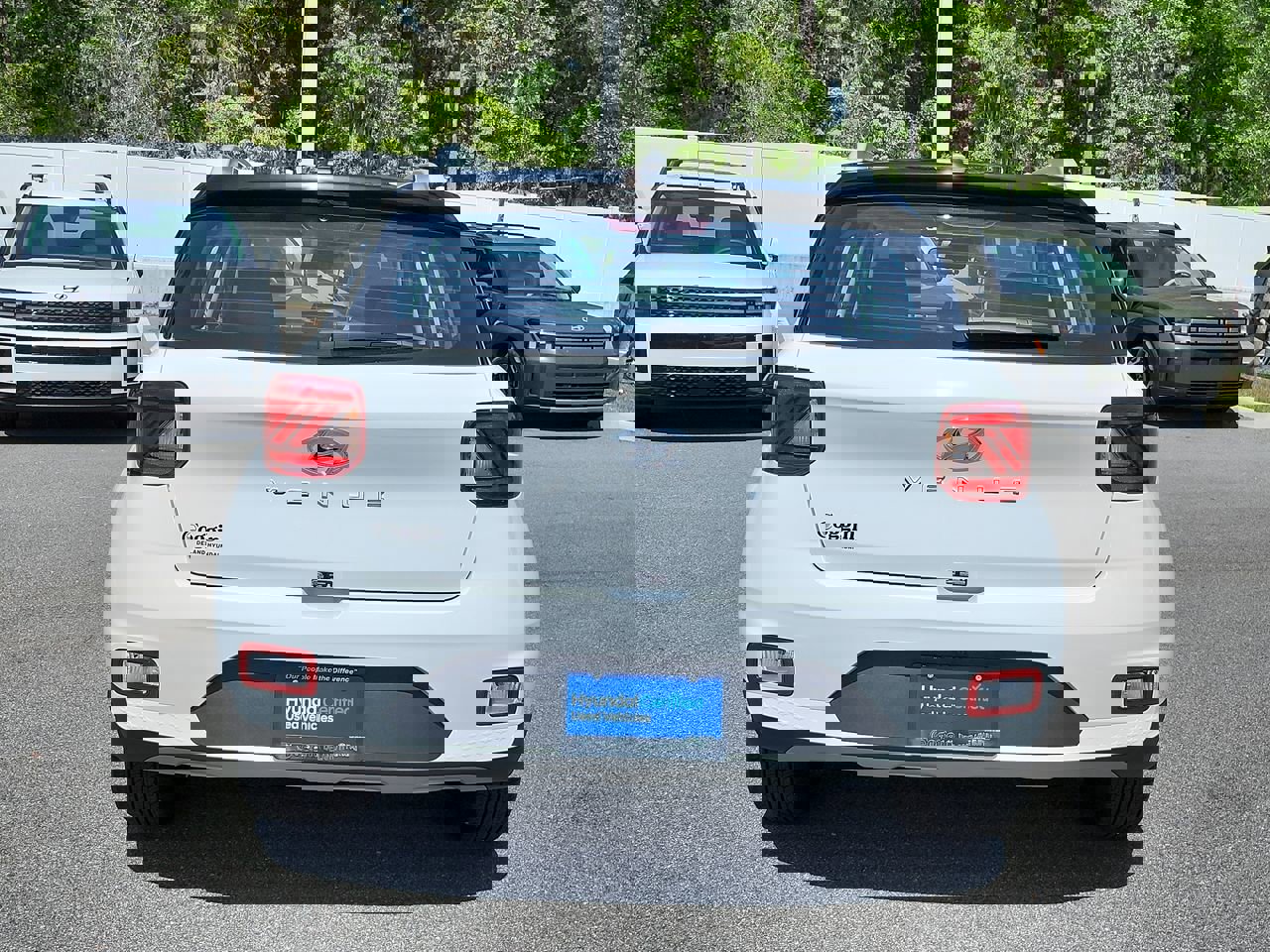 Certified 2026 Hyundai Venue SEL FWD image 5