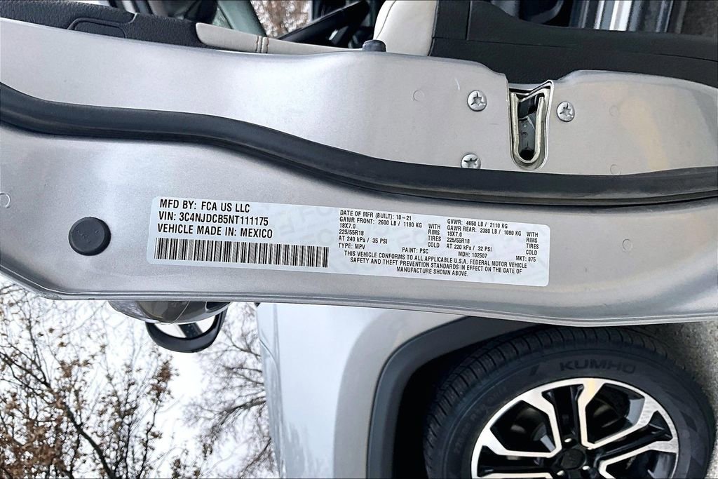 Used 2022 Jeep Compass Limited image 35