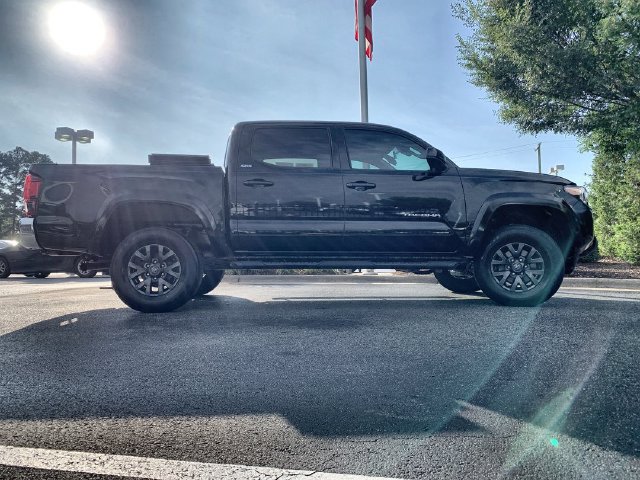 Certified 2023 Toyota Tacoma SR5 w/ SR5 Appearance Package RWD image 9