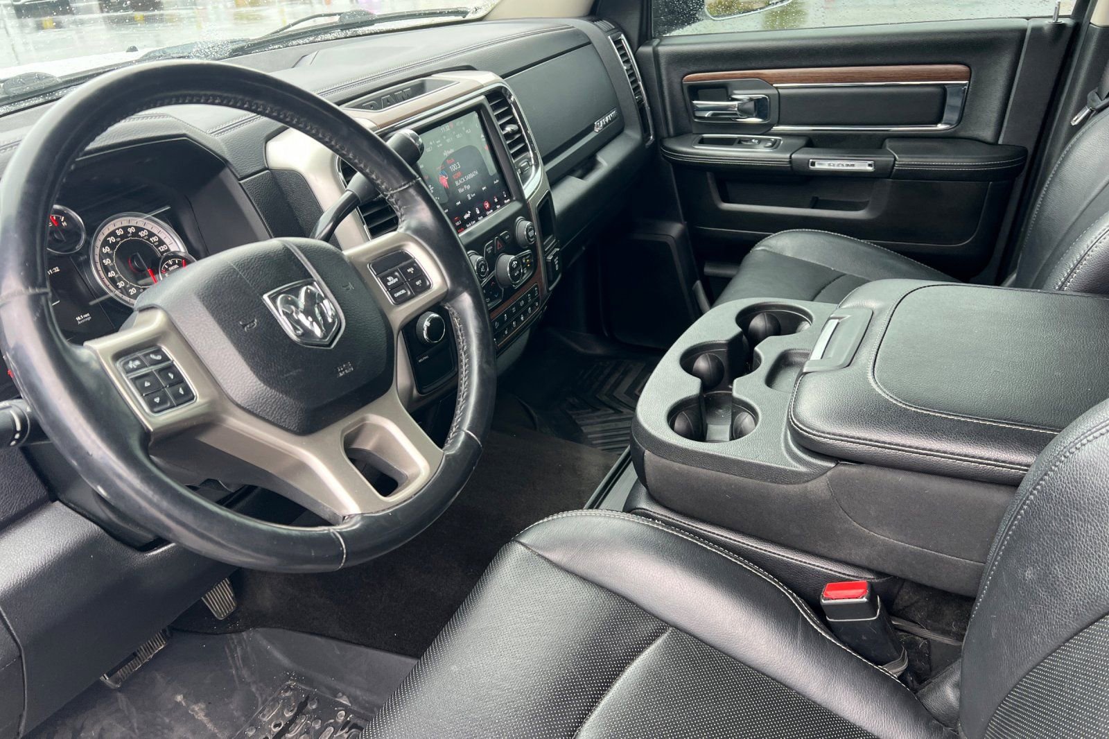 Used 2018 RAM 2500 Laramie w/ Off Road Package AWD/4WD image 10