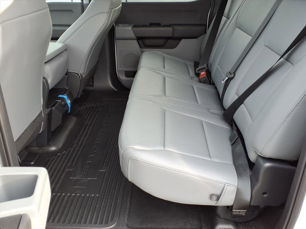 New 2025 Ford F450 XL w/ XL Chrome Package image 12