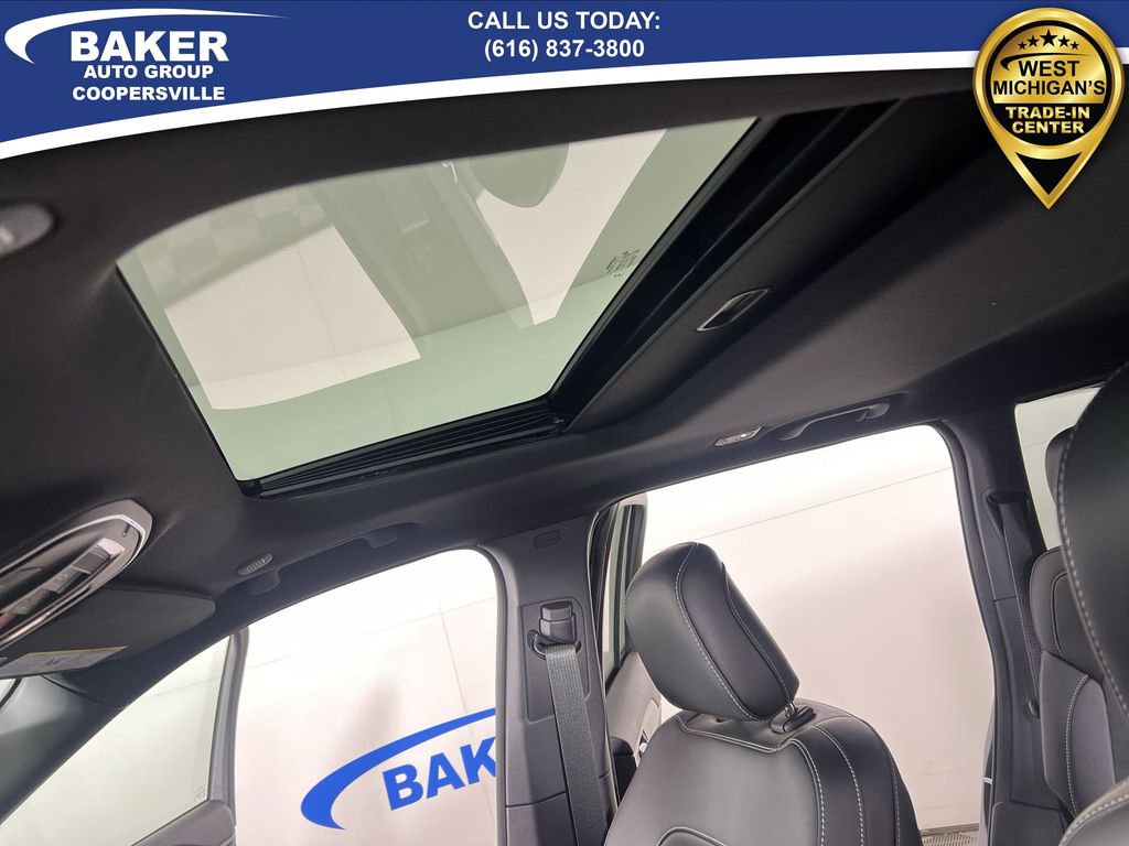 Used 2025 Jeep Grand Cherokee Altitude image 19