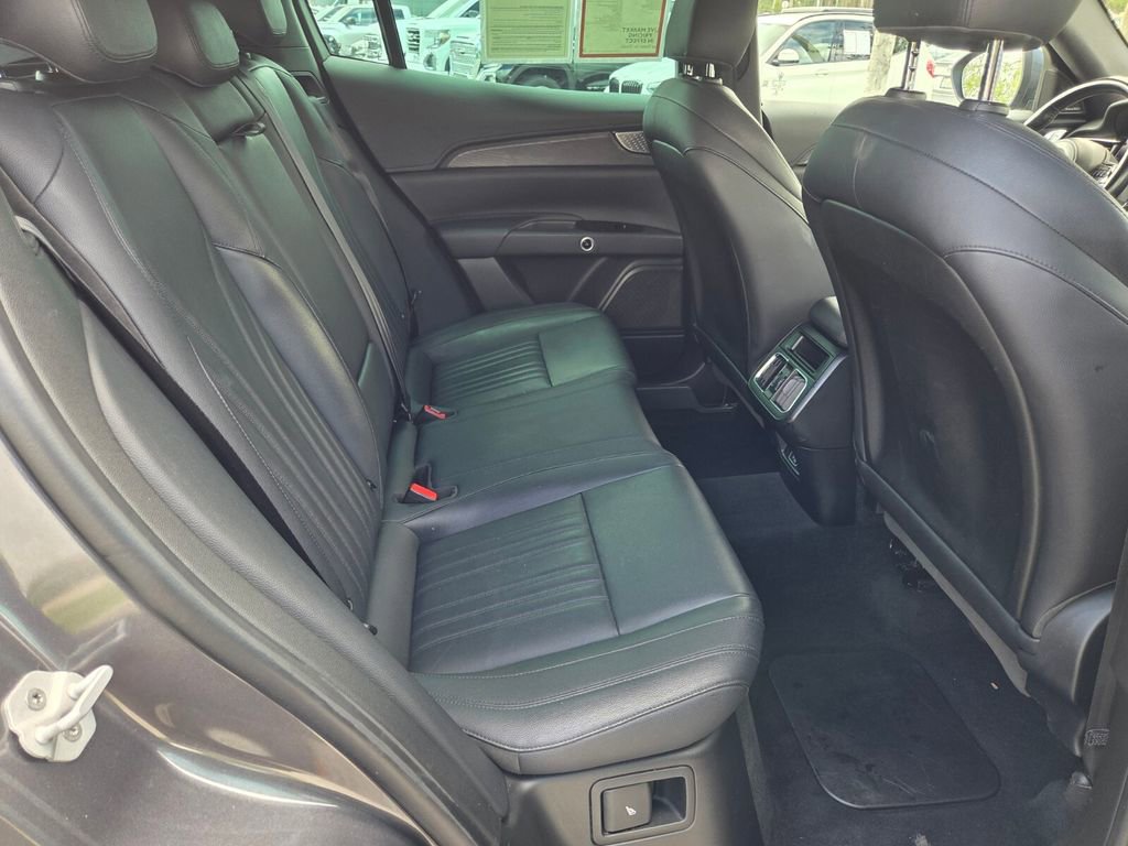 Used 2023 Maserati Grecale Modena image 28