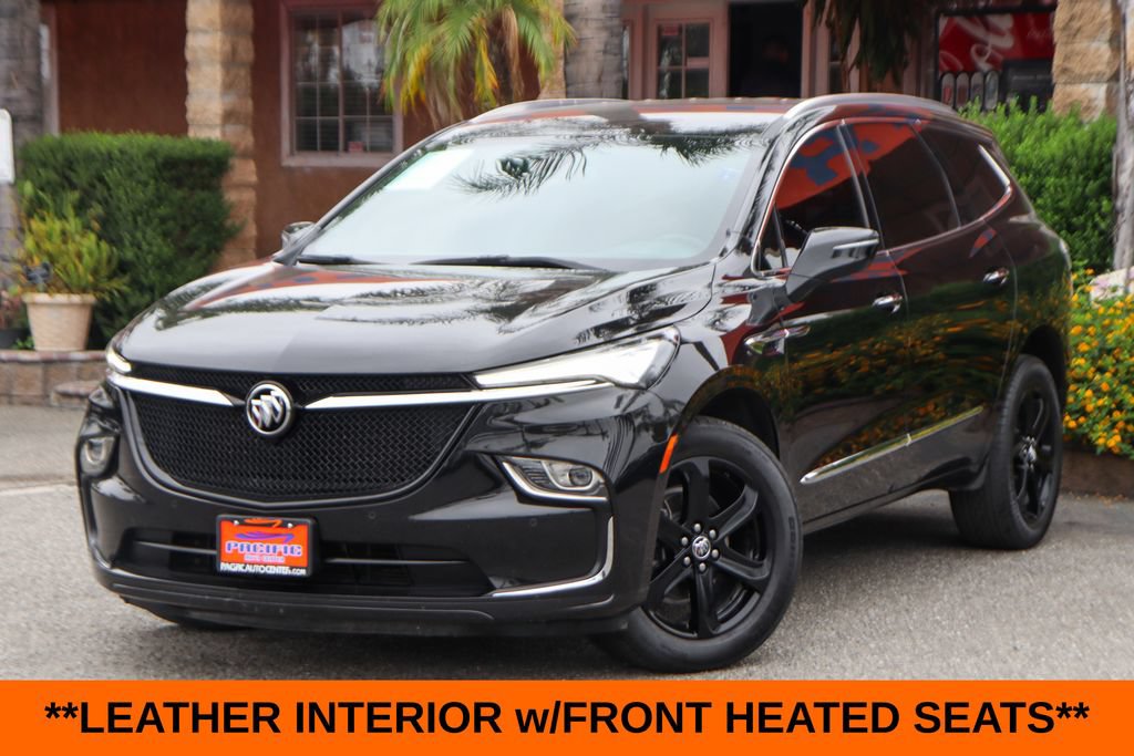 Used 2024 Buick Enclave Essence w/ Sport Touring Edition FWD image 4