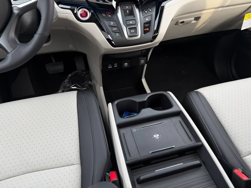 Used 2026 Honda Odyssey Elite image 17
