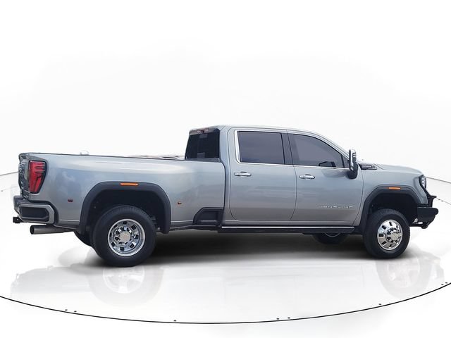 Used 2026 GMC Sierra 3500 Denali Ultimate AWD/4WD image 4
