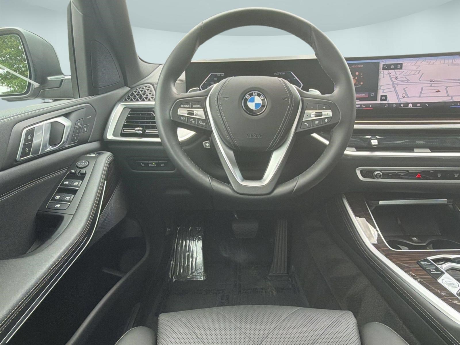 Used 2024 BMW X5 xDrive40i w/ Parking Assistance Package AWD/4WD image 29