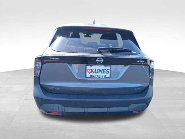 Used 2025 Nissan Kicks SV image 7