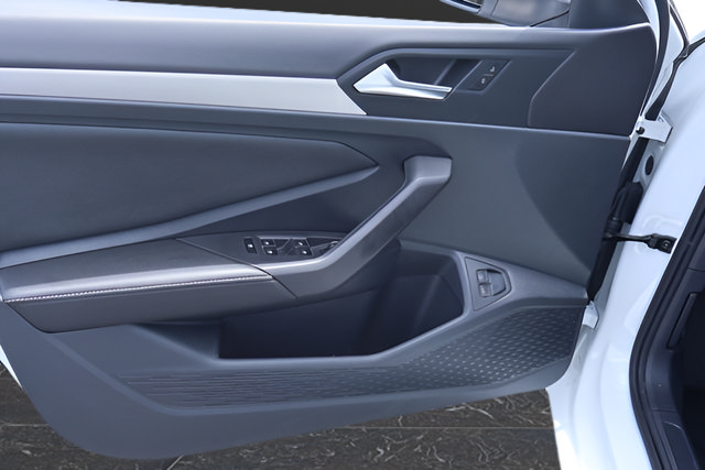 Certified 2024 Volkswagen Jetta S FWD image 11