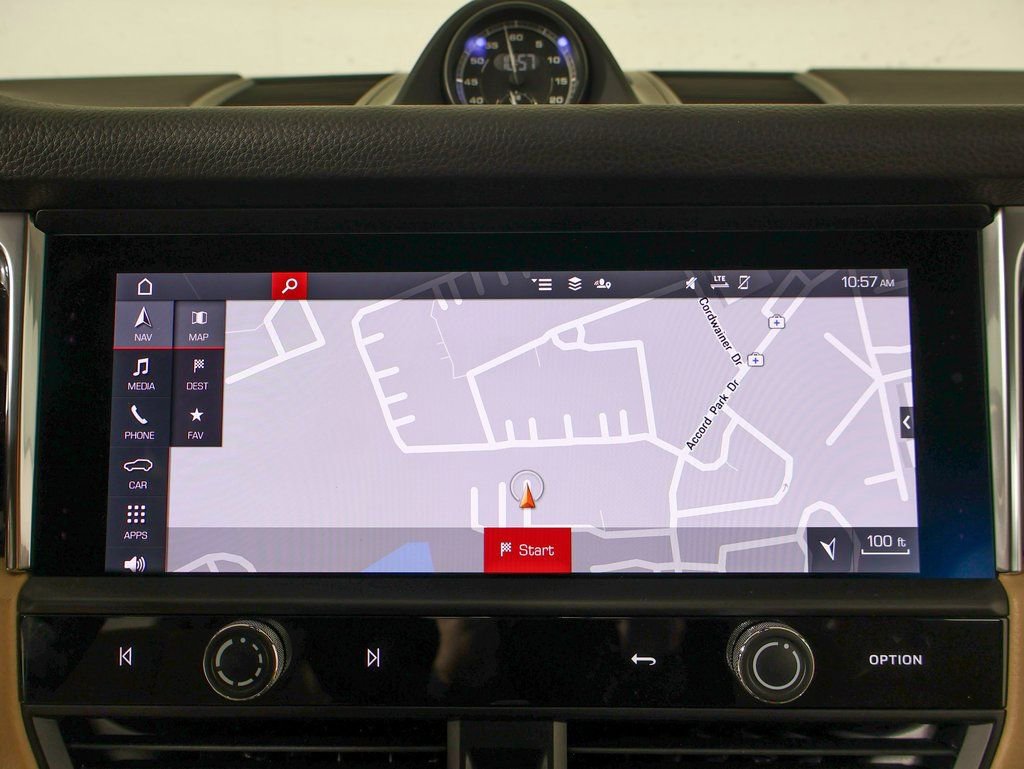 Used 2026 Porsche Macan S image 16