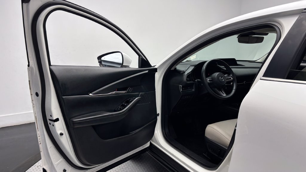 Used 2021 MAZDA CX-30 AWD 2.5 S w/ Preferred Package image 16