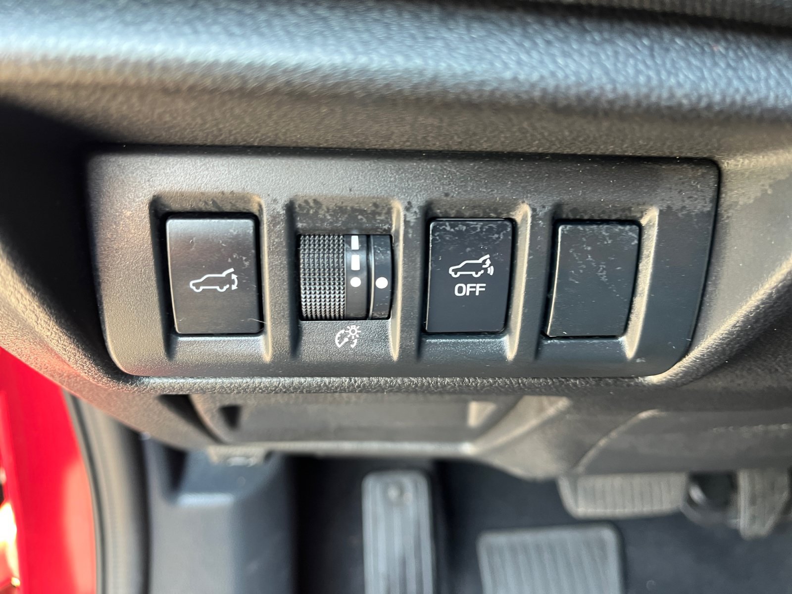 Certified 2025 Subaru Outback Premium w/ Popular Package #1A AWD/4WD image 12