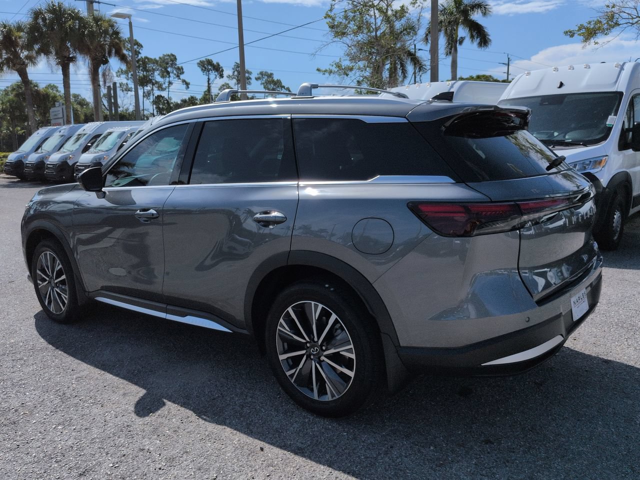 Used 2026 INFINITI QX60 Luxe w/ Cargo Package FWD image 7