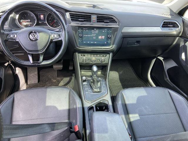 Used 2018 Volkswagen Tiguan SEL FWD image 17