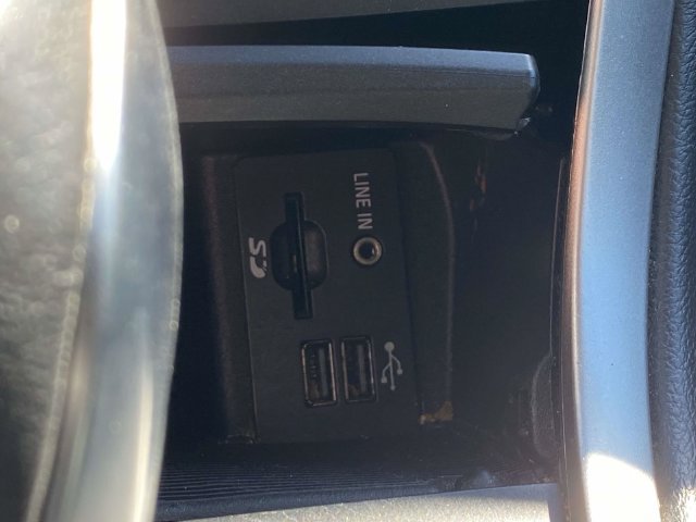 Used 2015 Ford Edge SEL w/ Equipment Group 201A FWD image 20