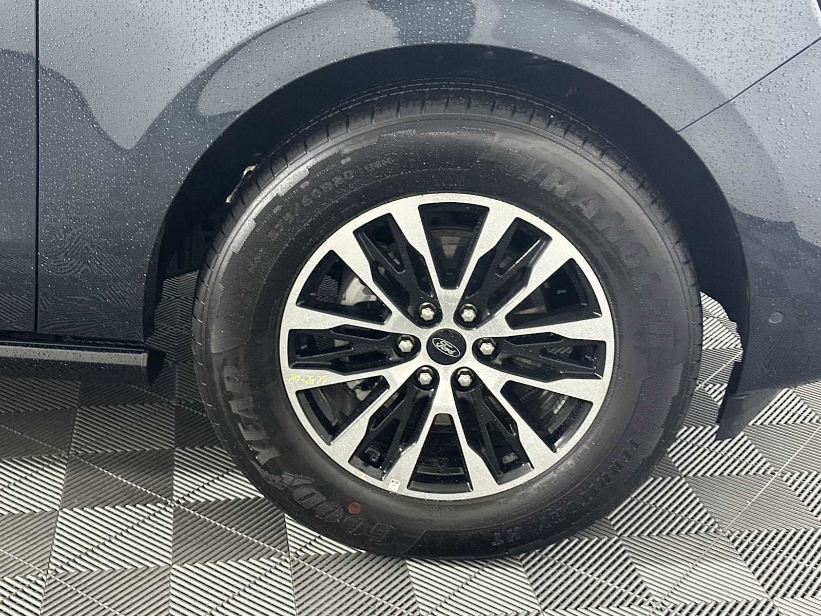 Used 2025 Ford Expedition Max Platinum AWD/4WD image 14