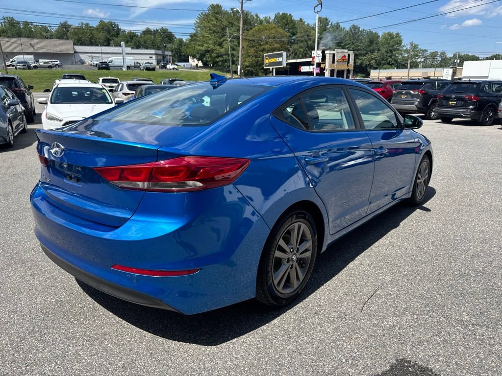 Used 2017 Hyundai Elantra Value Edition w/ Cargo Package FWD image 6