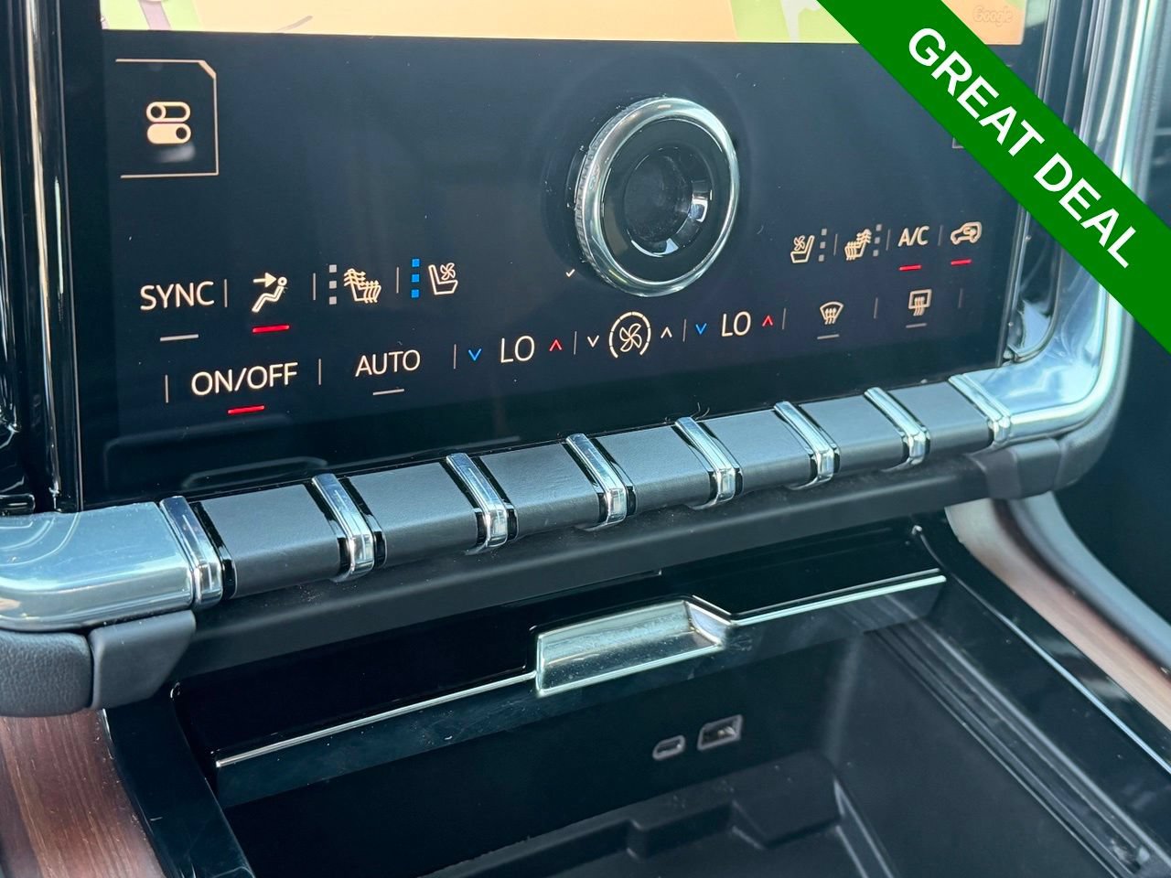 Used 2025 GMC Yukon Denali AWD/4WD image 23
