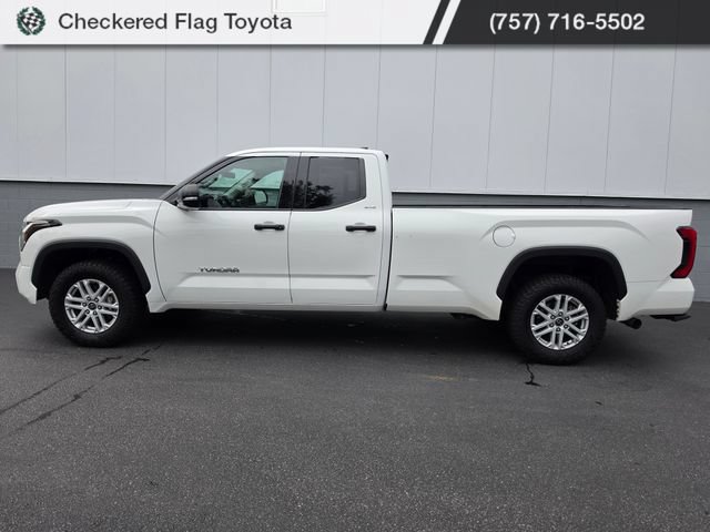 Used 2022 Toyota Tundra SR5 w/ SR5 Convenience Package AWD/4WD image 3