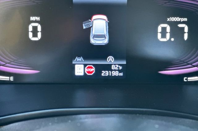 Used 2023 Kia Soul LX FWD image 28