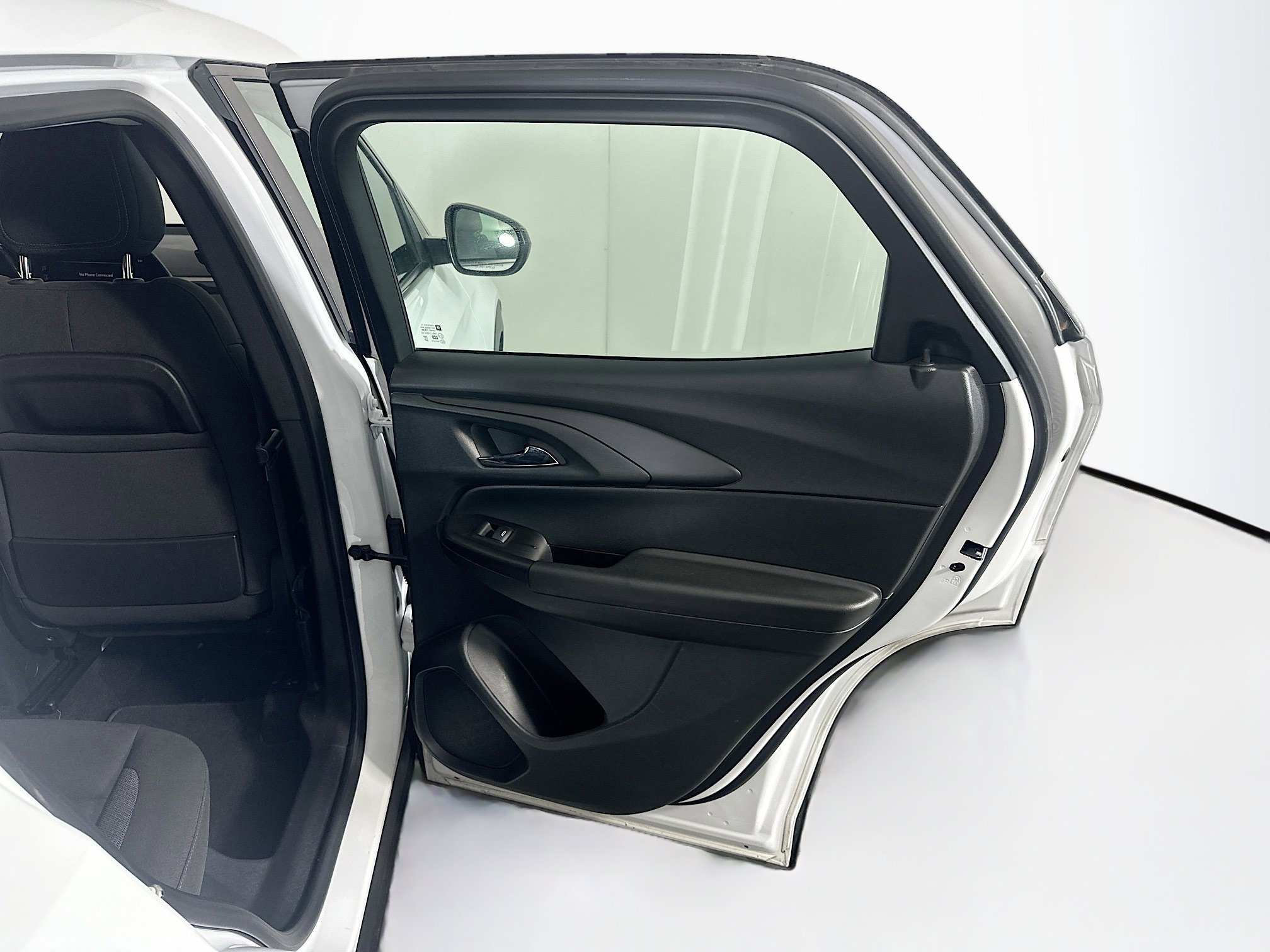 Used 2024 Chevrolet TrailBlazer LS image 29