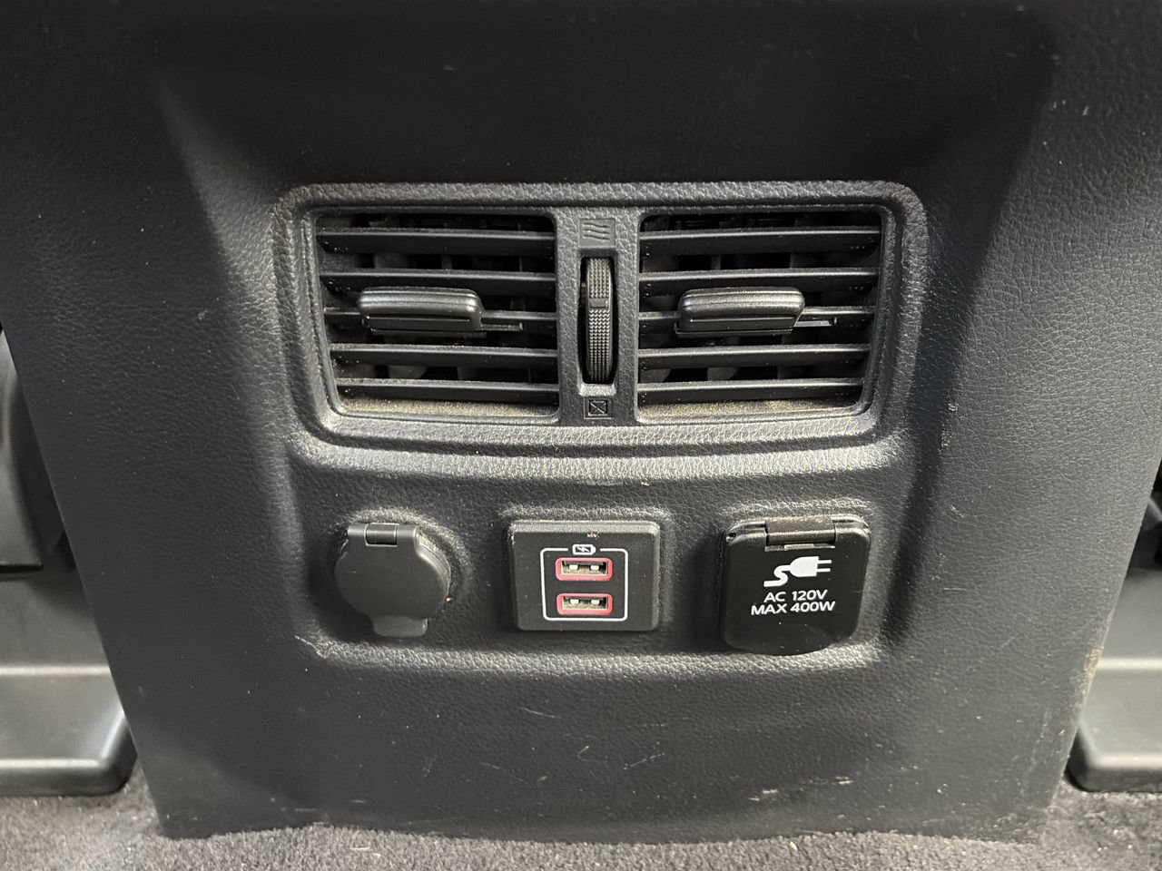 Certified 2024 Nissan Titan SV w/ SV Convenience Package AWD/4WD image 29