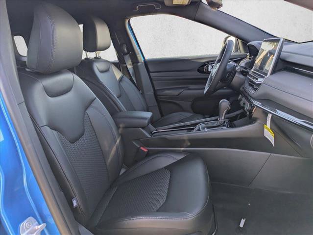 New 2026 Jeep Compass Latitude image 15